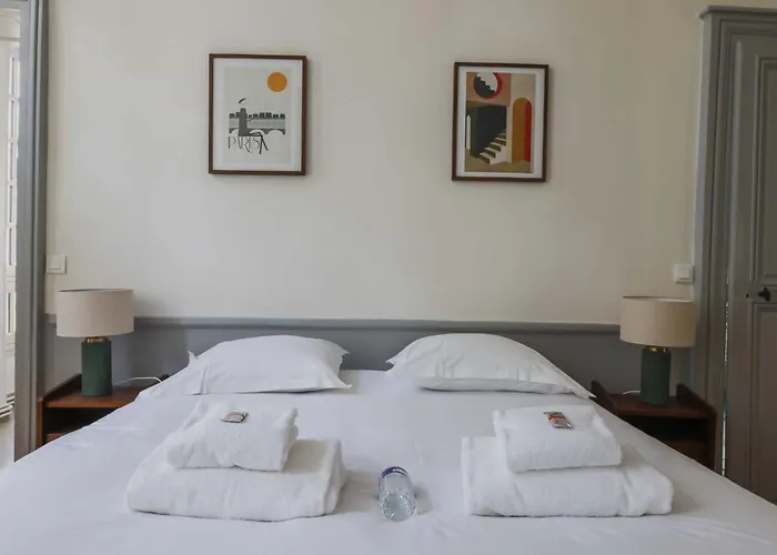 Exceptional - 2br-4p- Notre-dame Cathedral Appartement