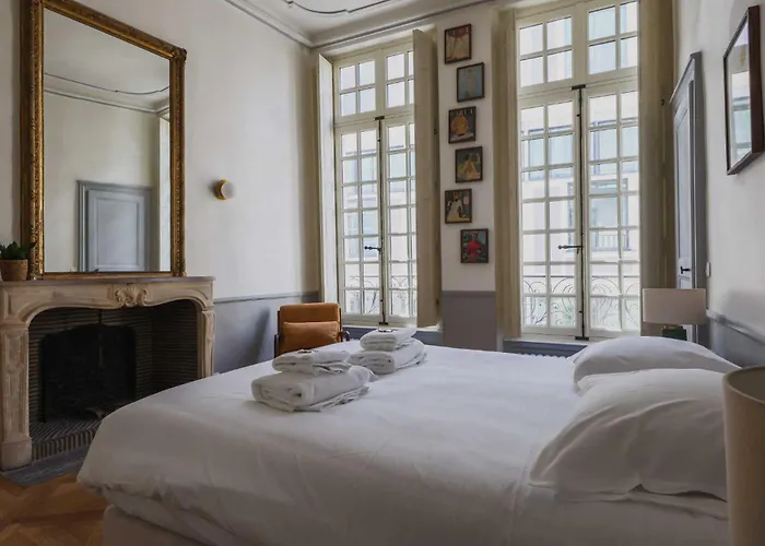 Exceptional - 2br-4p- Notre-dame Cathedral Appartement