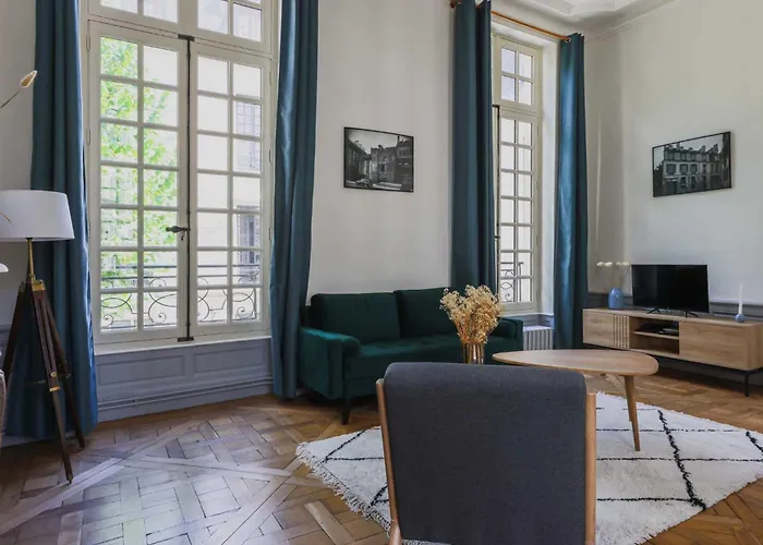 Exceptional - 2br-4p- Notre-dame Cathedral Parijs