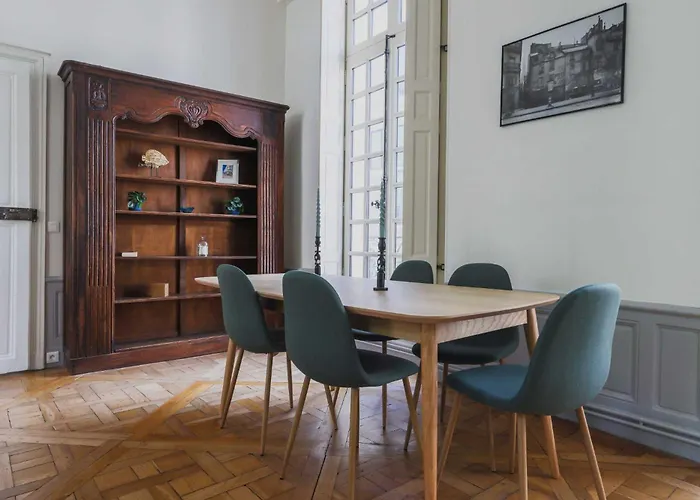 Exceptional - 2br-4p- Notre-dame Cathedral *