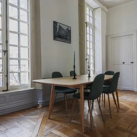 Exceptional - 2br-4p- Notre-dame Cathedral *